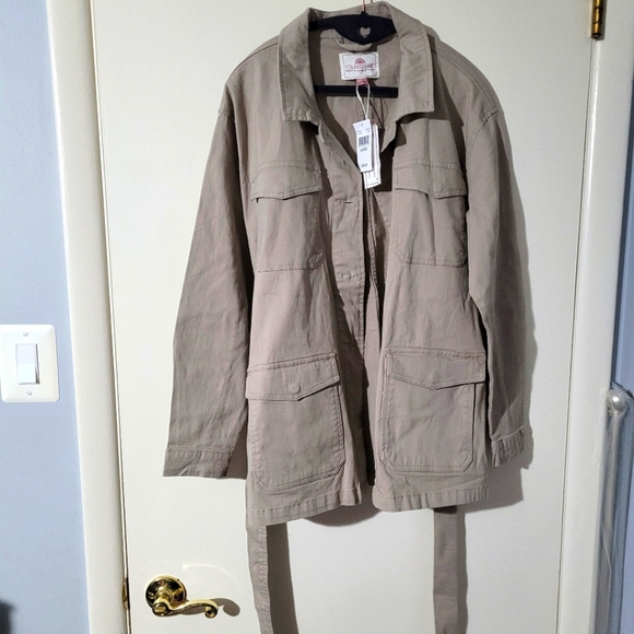 Women's large - Picture 1 of 2